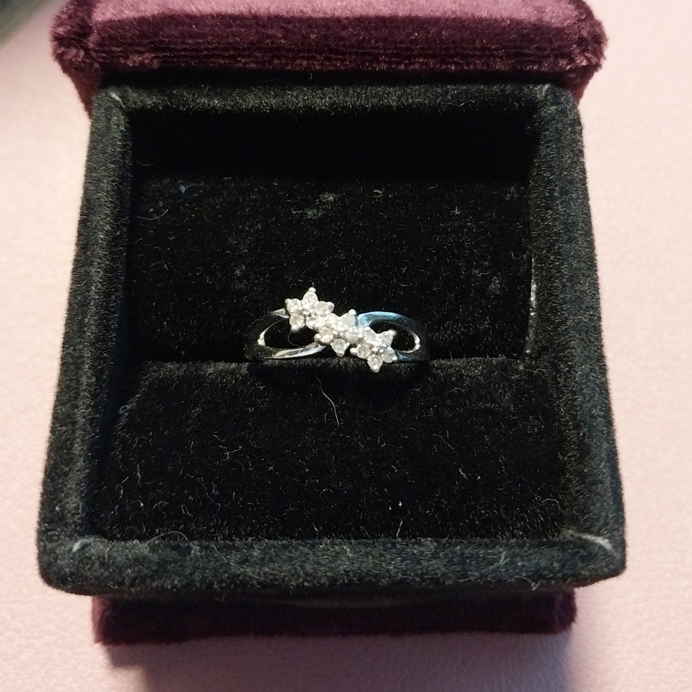 White Gold and Diamond Flower Ring